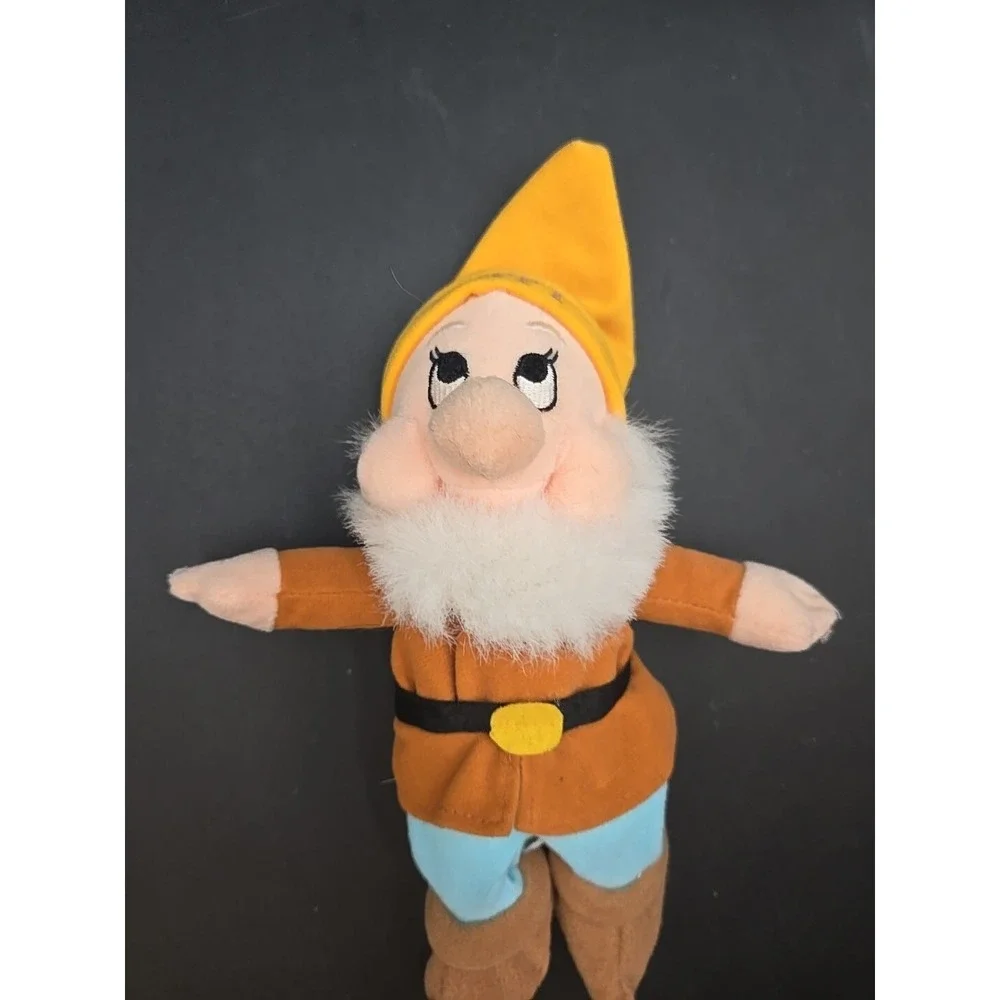 Disney Snow White Dwarfs Lot Of 3 Small HAPPY Larger SNEEZY GRUMPY Plush Stuffed
